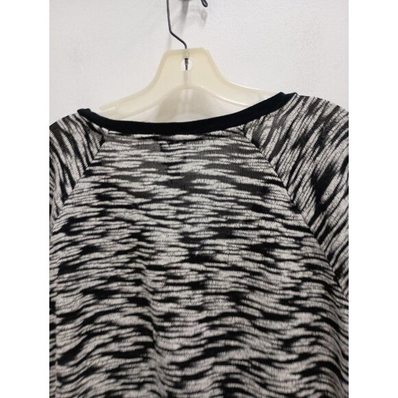 COMO Vintage Womens Tunic Sweater Size 2X Black White Lace V-Neck Pullover - Picture 8 of 8